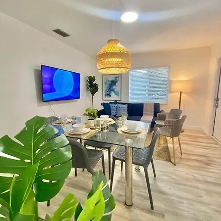 Beautiful & Relax Family House 2/1- Free Parking Villa Miami Exterior photo