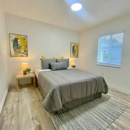 Beautiful & Relax Family House 2/1- Free Parking Villa Miami Exterior photo