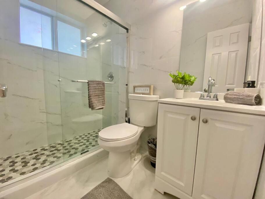 Beautiful & Relax Family House 2/1- Free Parking Casa vacanze *
